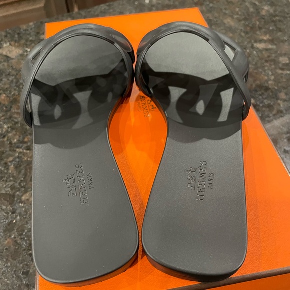Hermes Aloha Sandals - Picture 11 of 12